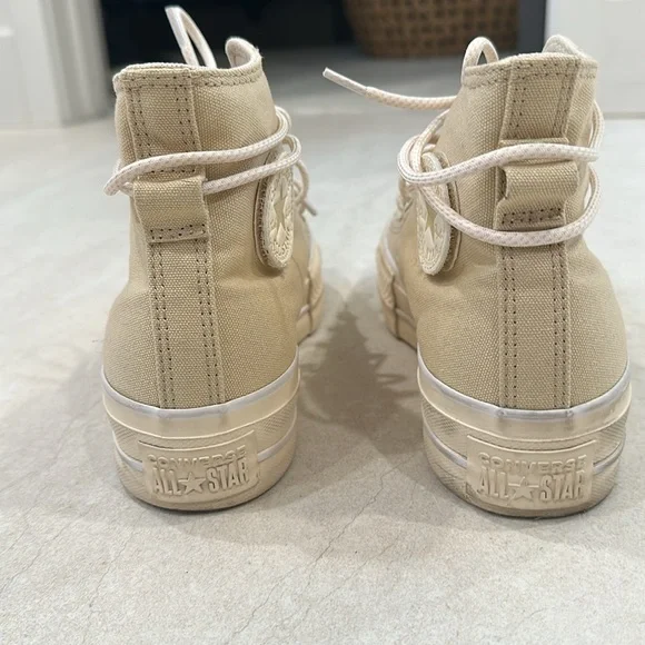 Chuck Taylor All Star Lift Sneaker in Oat Milk & Natural Ivory - Picture 6 of 6